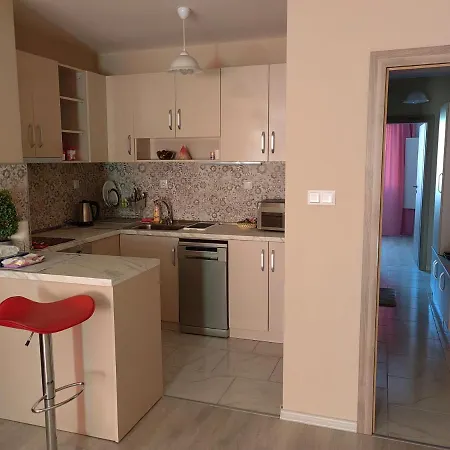 Апартамент В Смирненски, Комплекс Каре Билдинг Apartamento *